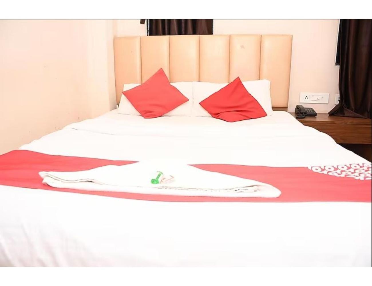Sona Lodge, Siliguri Εξωτερικό φωτογραφία