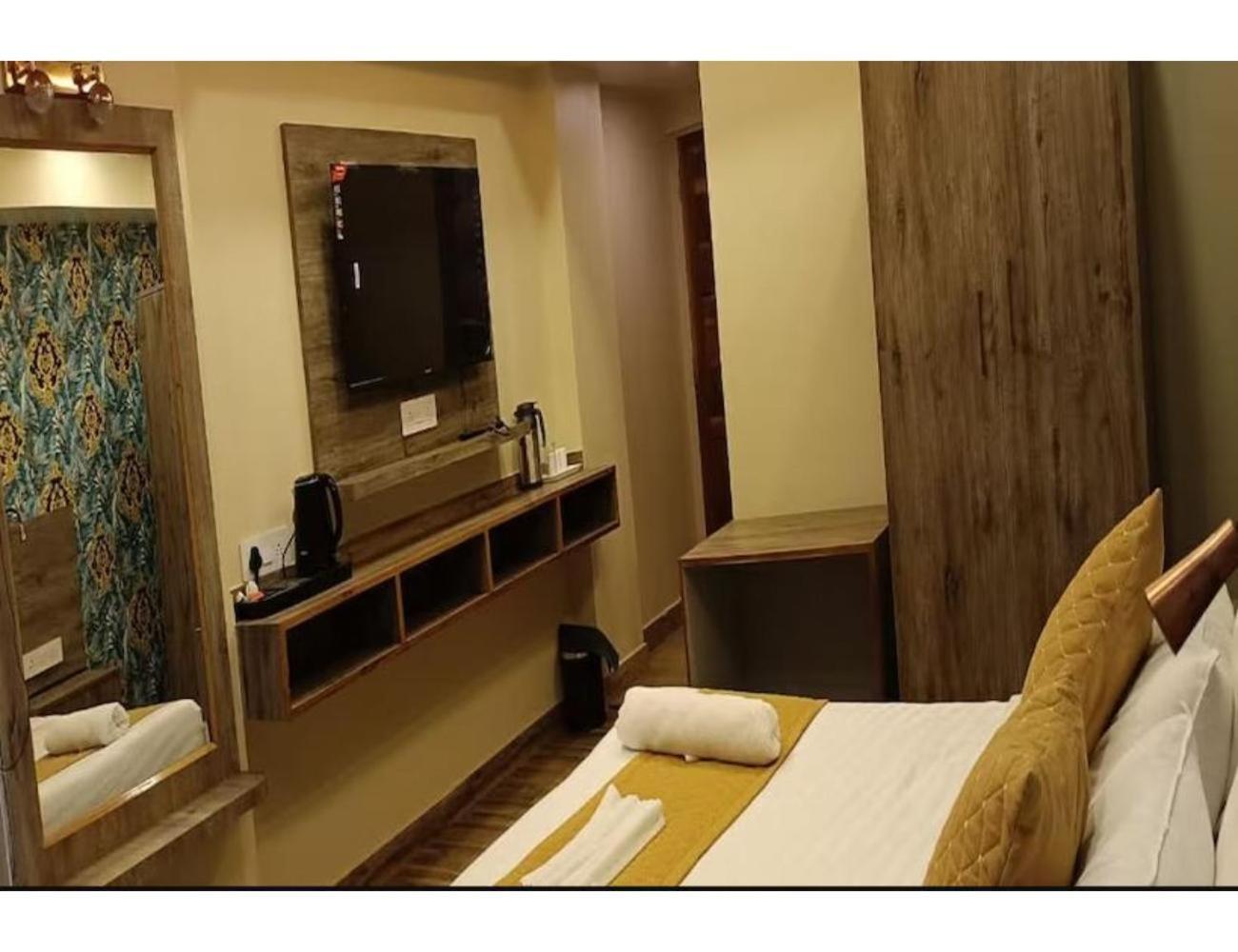 Sona Lodge, Siliguri Εξωτερικό φωτογραφία